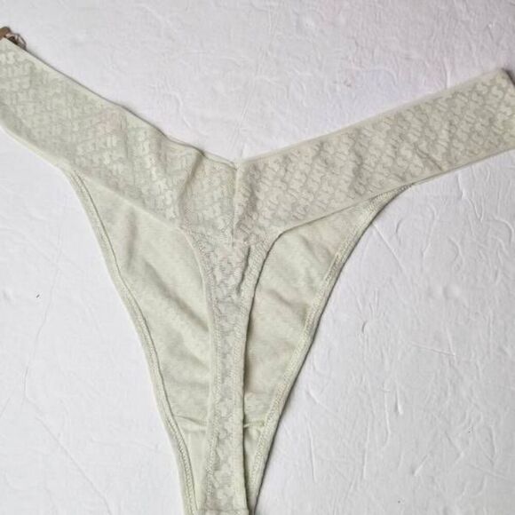 SKIMS FLOCKED LOGO PANTY NWT - Picture 7 of 10